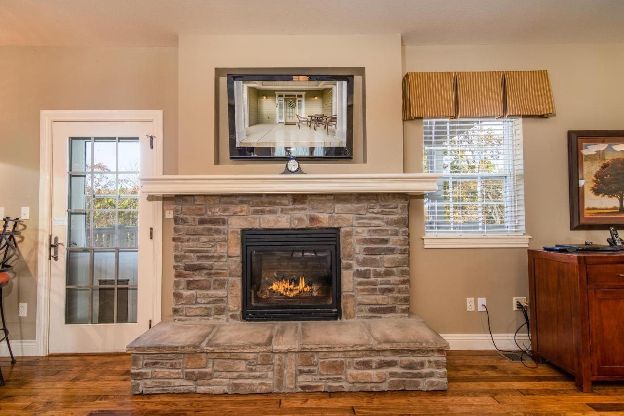 Two Bedroom Villa In The Heart Of Branson! Exterior photo